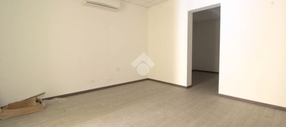 Propriété commerciale à Capriolo, Italy 65m² No. 141640 3