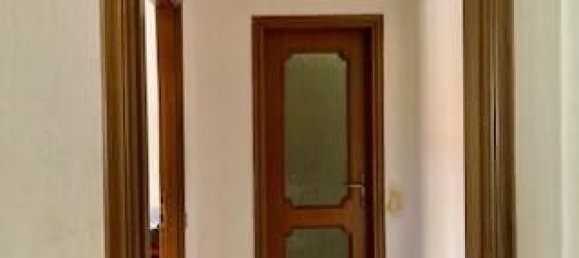 Квартира с 2 комнатами в Бонате Сотто, Италия № 24098 7