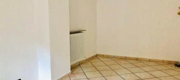 Квартира с 2 комнатами в Бонате Сотто, Италия № 24098 2