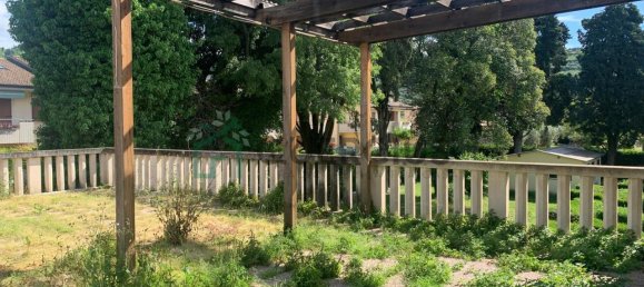 10غرفة فيلا في Illasi, Italy رقم 126565 124