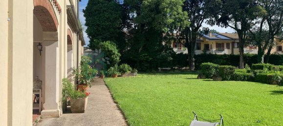 10غرفة فيلا في Illasi, Italy رقم 126565 36