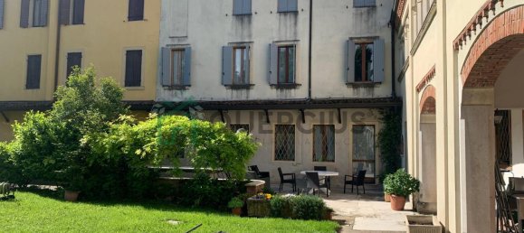 10غرفة فيلا في Illasi, Italy رقم 126565 127