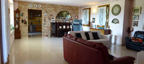 11-Zimmer Villa in Meolo, Italy, Nr. 17977 5