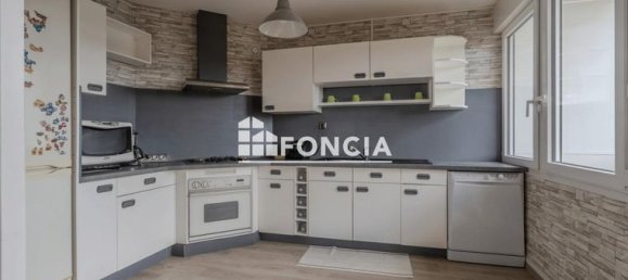 3 Schlafzimmer Wohnung in Le Mans, France, Nr. 302175 4