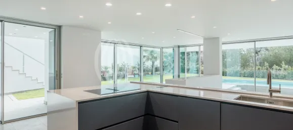 4 bedrooms Villa in Cascais, Portugal No. 126365 24