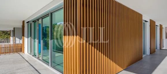 4 bedrooms Villa in Cascais, Portugal No. 126365 3