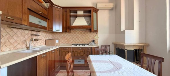 Квартира с 4 спальнями в Кастро дей Вольши, Италия № 355873 5