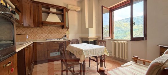 Квартира с 4 спальнями в Кастро дей Вольши, Италия № 355873 2