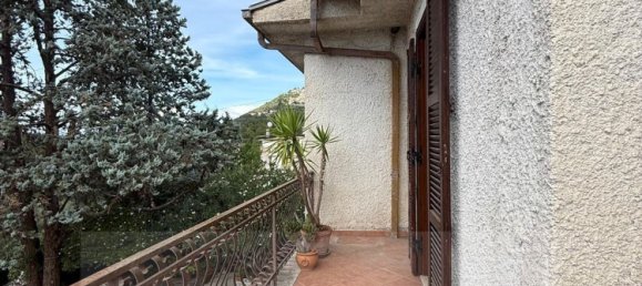 Квартира с 4 спальнями в Кастро дей Вольши, Италия № 355873 19