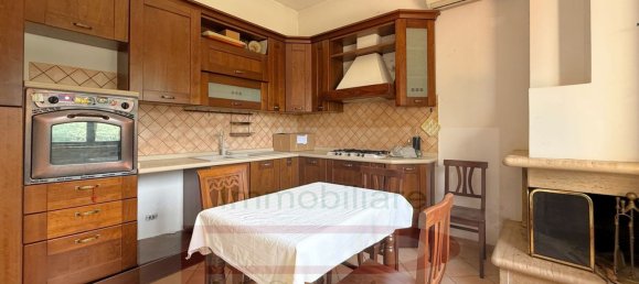 Квартира с 4 спальнями в Кастро дей Вольши, Италия № 355873 4