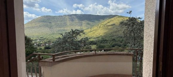 Квартира с 4 спальнями в Кастро дей Вольши, Италия № 355873 16