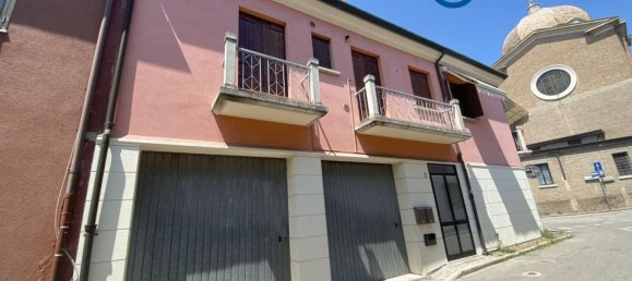 3-salle Appartement à Adria, Italy No. 300305 20