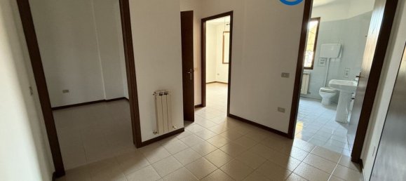 3-salle Appartement à Adria, Italy No. 300305 4