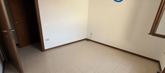 3-salle Appartement à Adria, Italy No. 300305 15
