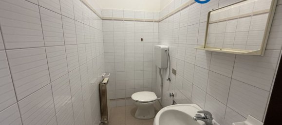 3-salle Appartement à Adria, Italy No. 300305 16