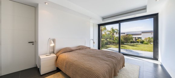 5 bedrooms Villa in Benahavis, Spain No. 117250 15