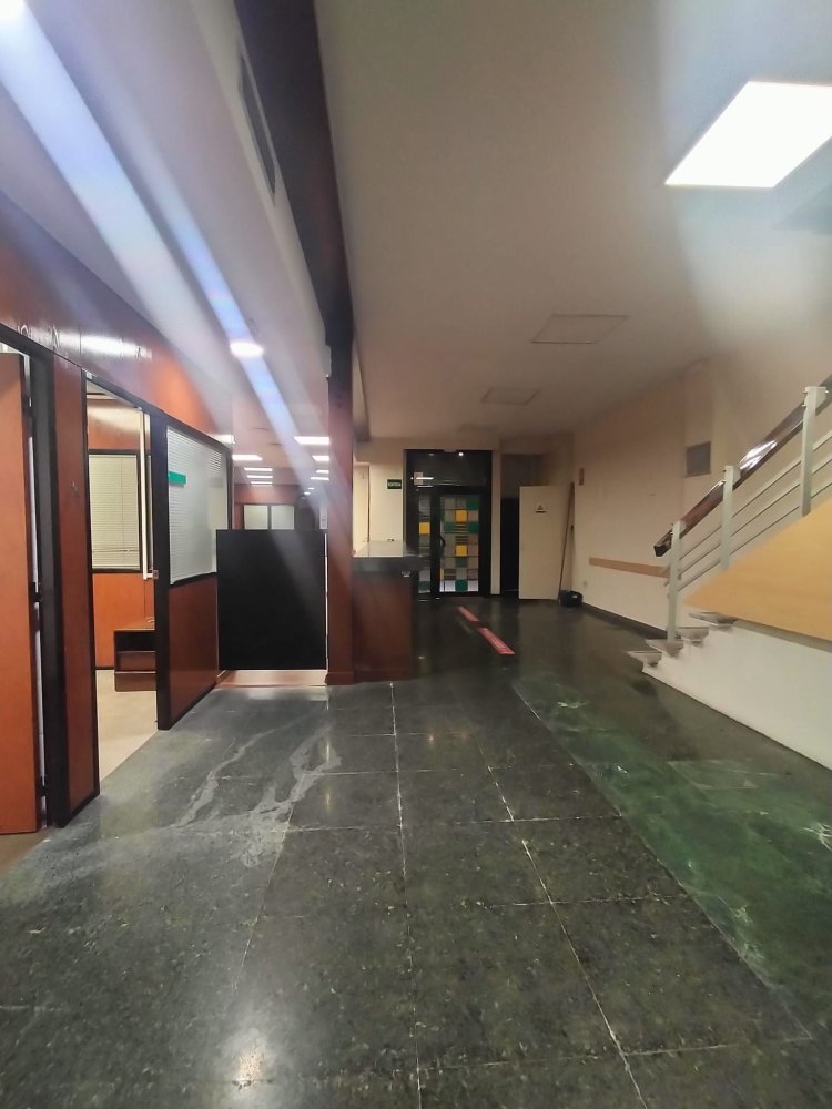 6 chambres Duplex à L'Hospitalet de Llobregat, Spain No. 215512