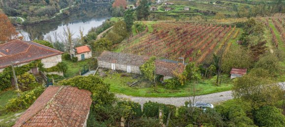 2 bedrooms House in Amarante, Portugal No. 30245 2