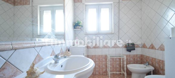 Apartamento de 3 dormitorios en San Vito dei Normanni, Italy No. 340592 8