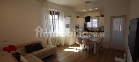 Apartamento de 2 dormitorios en Cormano, Italy No. 344084 50