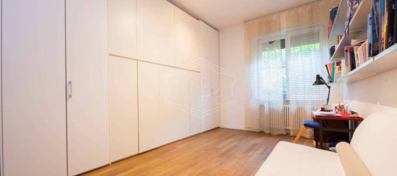 4 bedrooms Villa in Genoa, Italy No. 317958 16