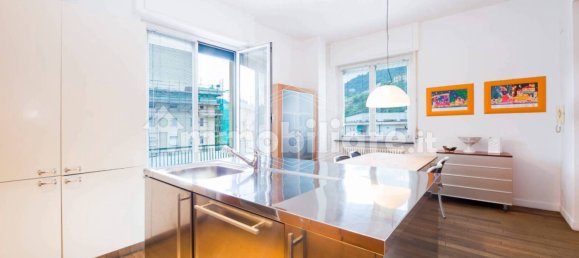 4 bedrooms Villa in Genoa, Italy No. 317958 24