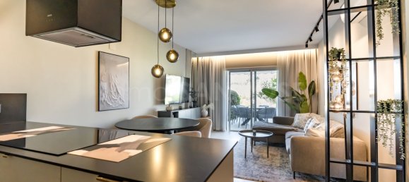 Apartamento de 3 dormitorios en Marbella, Spain No. 115292 3