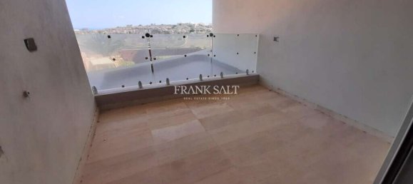 3 bedrooms Apartment in Nadur, Malta No. 654 11