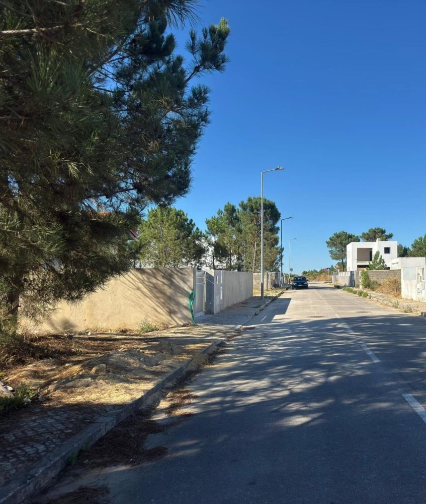  Land in Palmela, Portugal No. 352321