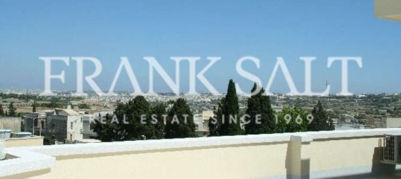 3 bedrooms Villa in Attard, Malta No. 6514 14