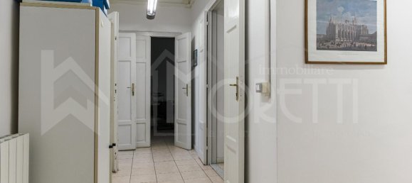 10 rooms Apartment in Livorno, Italy No. 9433 18