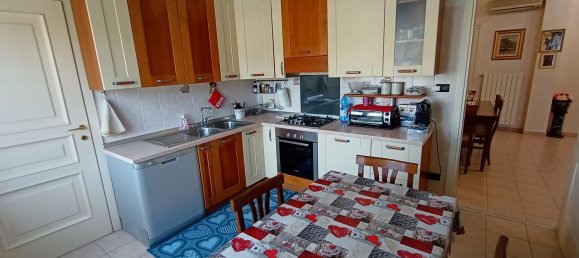 4-salle Appartement à Taggia, Italy No. 301127 6