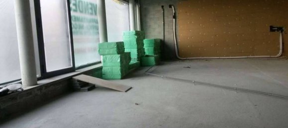 2-Zimmer Gewerbliche Immobilie in Olgiate Comasco, Italy, Nr. 74991 3