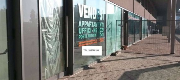 2-Zimmer Gewerbliche Immobilie in Olgiate Comasco, Italy, Nr. 74991 7