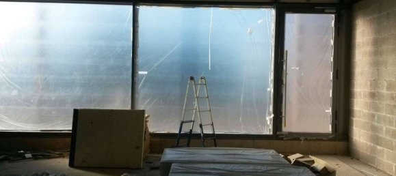 2-Zimmer Gewerbliche Immobilie in Olgiate Comasco, Italy, Nr. 74991 5