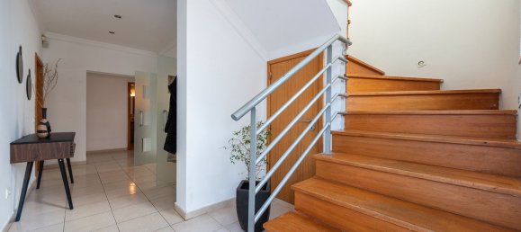 4 bedrooms House in Luz, Portugal No. 104998 20