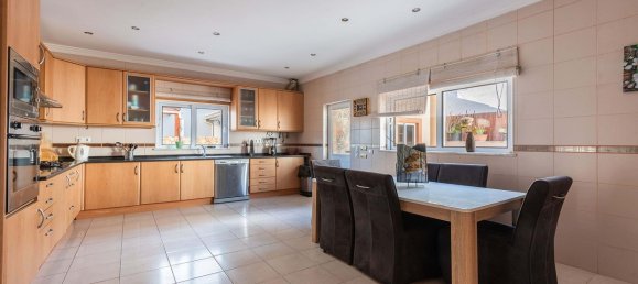 4 bedrooms House in Luz, Portugal No. 104998 15