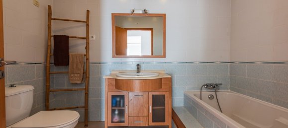 4 bedrooms House in Luz, Portugal No. 104998 6