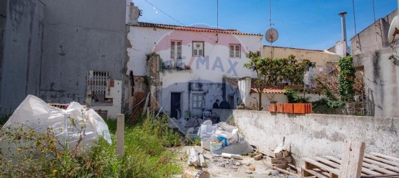 323m² Land in Nazare, Portugal No. 68619 3