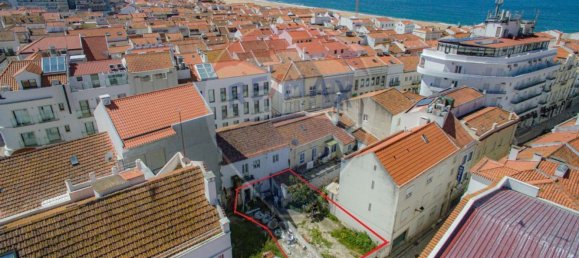 323m² Land in Nazare, Portugal No. 68619 2