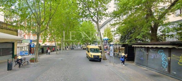 3 rooms Apartment in Naples, Italy No. 42024 16