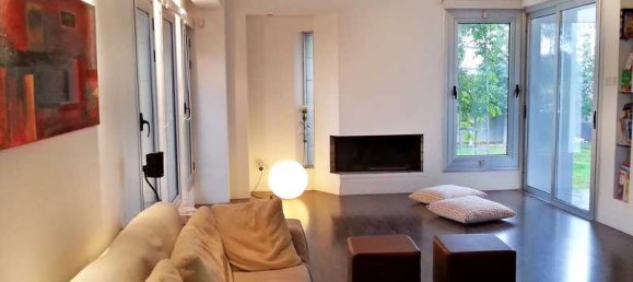 5 bedrooms Commercial property in Latsia, Cyprus No. 20981 4