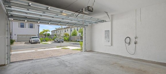 3 dormitorios dúplex en venta en Miami, Miami-Dade, Florida, USA № 615075 23