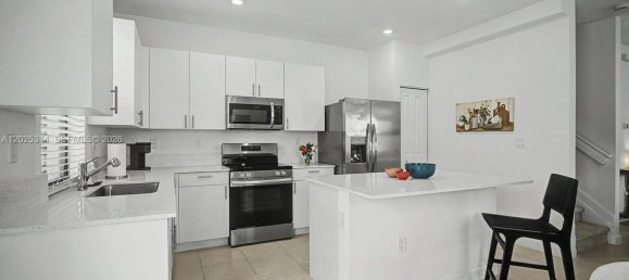 3 dormitorios dúplex en venta en Miami, Miami-Dade, Florida, USA № 615075 25