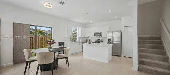 3 dormitorios dúplex en venta en Miami, Miami-Dade, Florida, USA № 615075 27