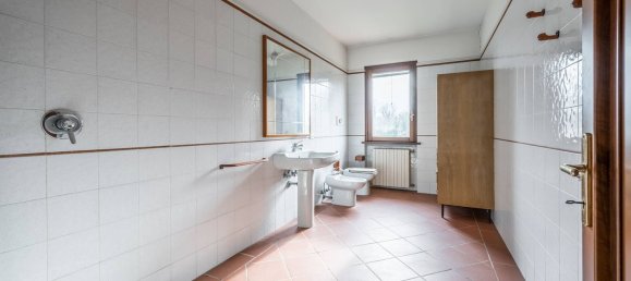 5غرفة منزل في Cornovecchio, Italy رقم 188738 48