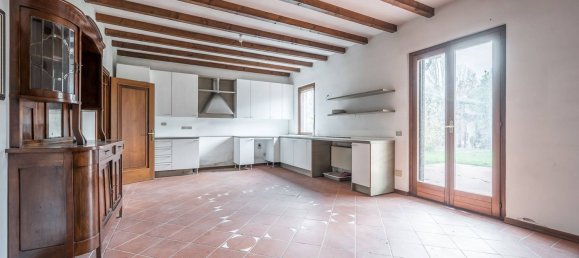 5غرفة منزل في Cornovecchio, Italy رقم 188738 4