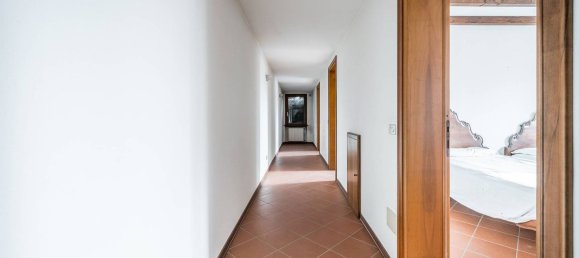 5غرفة منزل في Cornovecchio, Italy رقم 188738 42