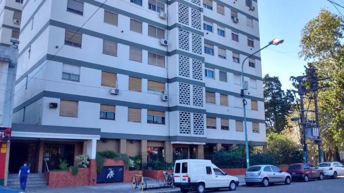 2 bedrooms Apartment in Lomas de Zamora, Argentina No. 61693