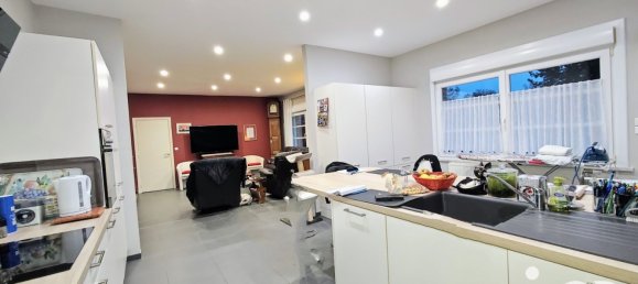 Замки и поместья с 4 спальнями в Бофор-ан-Валле, Франция № 45328 4